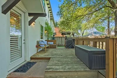 1621 enfield rd e 031.jpg